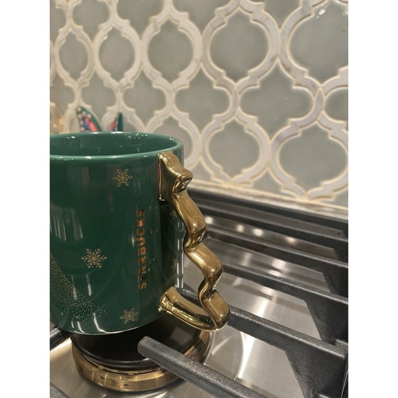 Starbucks Christmas Tree Handle Mug Green and Gold 2025‎ New Snowflakes